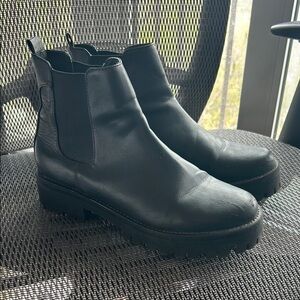 Steve Madden black Leather Ankle Boots